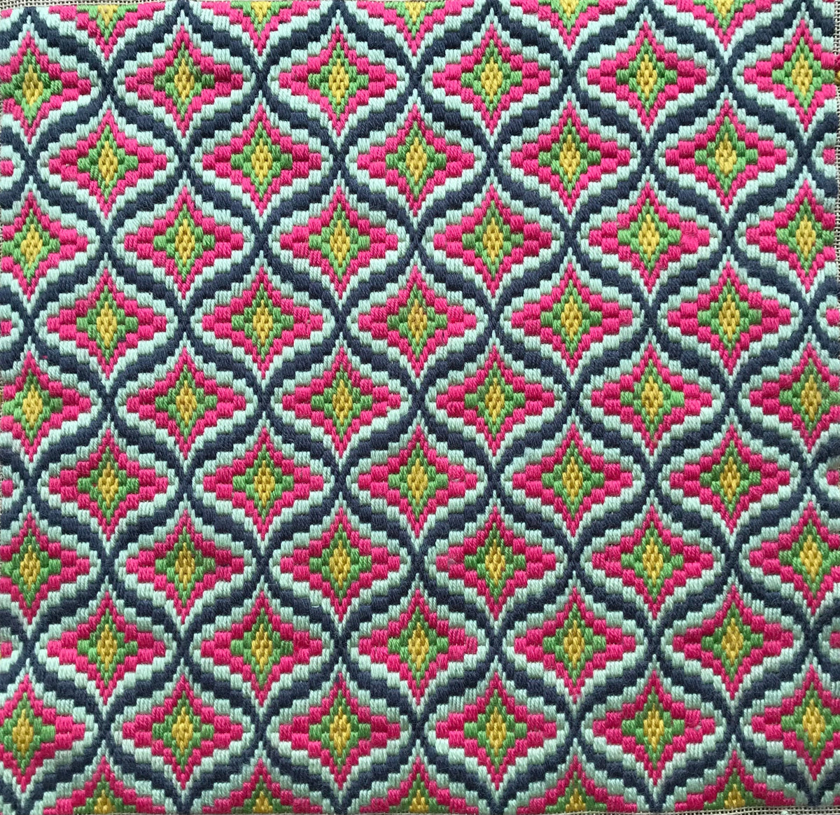 Bargello Needlepoint 14" Cushion Kit: Appletons Wool, Velvet Back (14”)