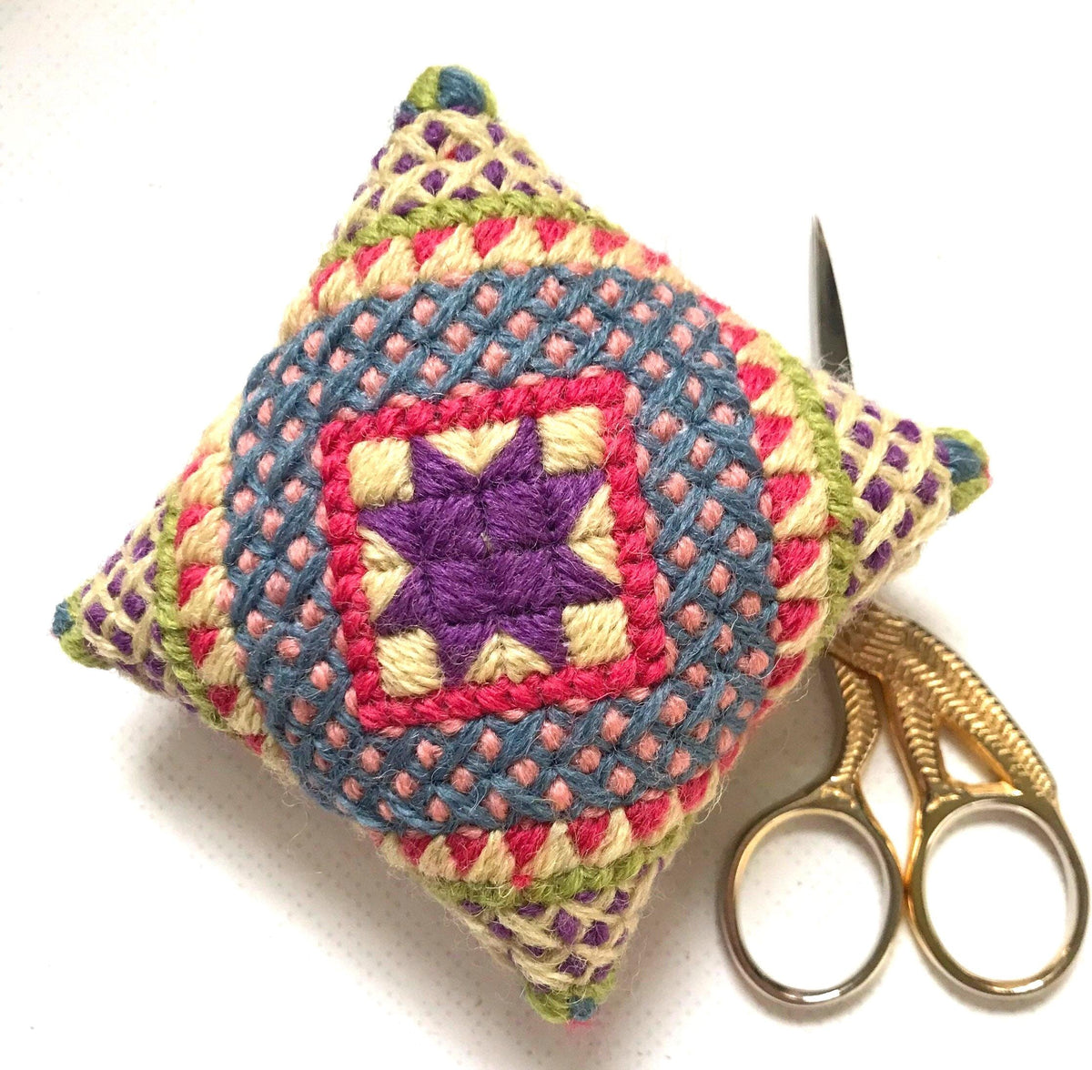 Tapestry Pincushion Kit: Appletons Wool Needlepoint Embroidery